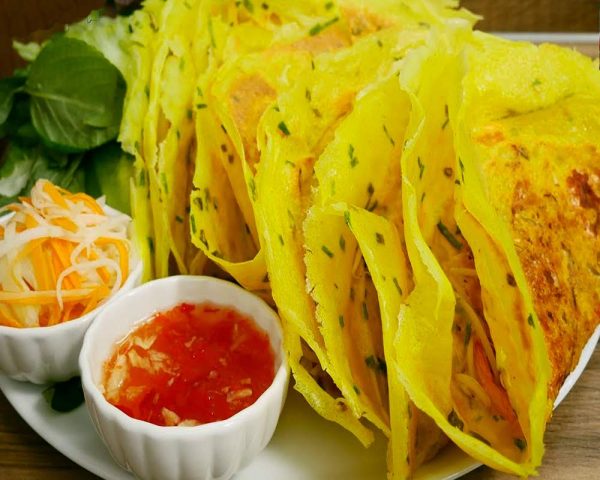 1. Bánh xèo ở biển Mỹ Khê – Quán ăn sáng ngon ở Quảng Ngãi